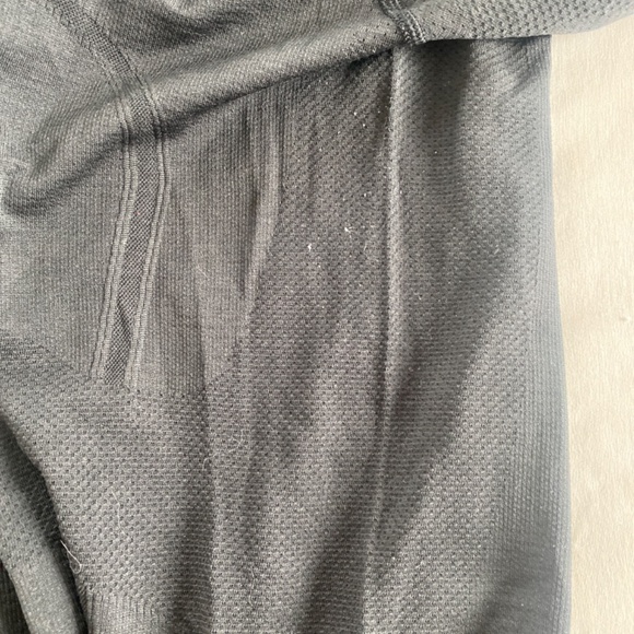 Lululemon Swiftly Tech Long-Sleeve Shirt - Picture 2 of 3